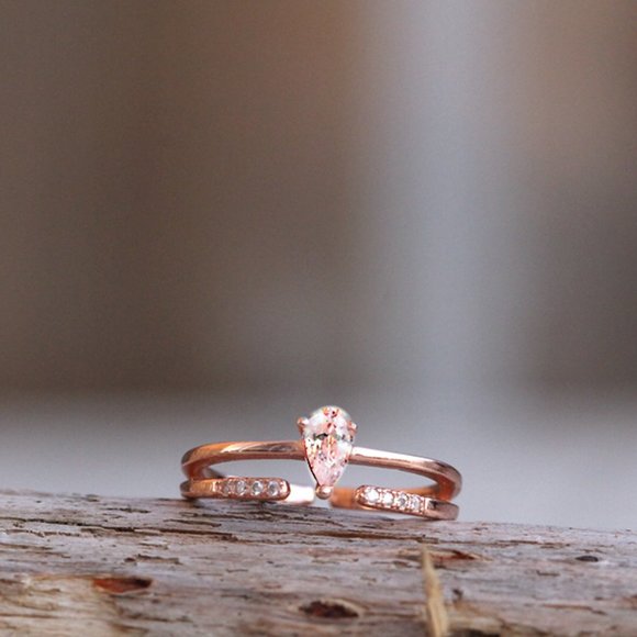 Rose Gold 925 Sterling Silver Beautiful Dainty and Elegant Teardrop Ring - Picture 2 of 11